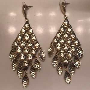 Rare Kendra Scott Nera Earrings